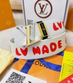 皮带：Lv..路易..顶级原单复刻. 腰带：百分百头层牛皮，保证真皮。双层铆钉设计24K纯钢扣涂鸦彩绘图案艺术双面可用专柜同等质量， 送人自用首选 包装： 请认