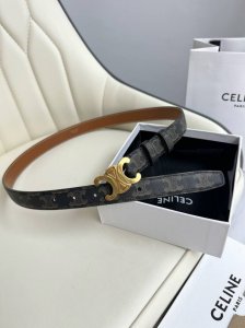 赛琳女装原单新款宽度:2.5Cm精品凯旋门铜扣，正品复刻进口精选优质头层小牛皮，全粒面小牛皮，正版烫金logo，比拼正品无压力，看图即知皮质，好货不多说。