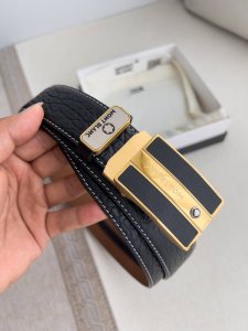 品名：万宝龙.Montblanc原单 腰带 自动皮带 型号：自动带，原版新款纯钢材质自动扣，双面头层牛皮实物拍摄， 材料：百分百头层牛皮，保证真皮。专柜同等质量