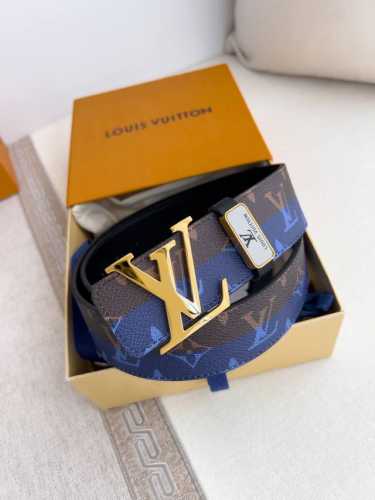 品名： Lv..路易..威登腰带皮带原单 型号：挂扣，经典纯钢材质挂扣，头层牛皮，图片实物拍摄 材料：头层牛皮，挂扣系列，纯钢材质扣头，钯镀电镀工艺永不掉色。原