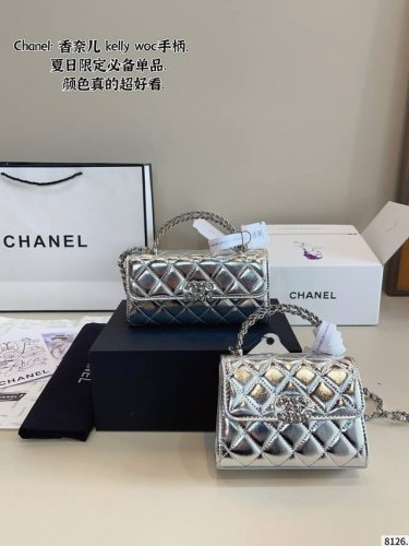 配礼盒 Chanel香奈儿 Woc 手柄Kelly凯莉小废包 超火爆时尚单做工精细 进口五金 让你无论是夏天还是冬天都能背上它出门 是不是性价比超级高 随便凹造