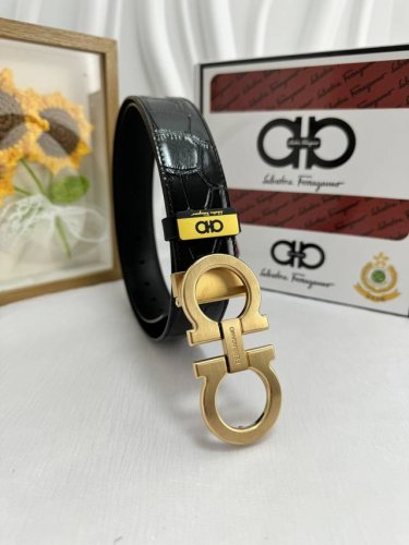 品名：菲拉格幕 原单 材质：原单牛皮腰带 百分百头层牛皮腰带保证真皮，24K纯钢扣，专柜原单品质、做工精细，时尚大牌，送人自用首选 包装： 请认准如图专柜包装赠