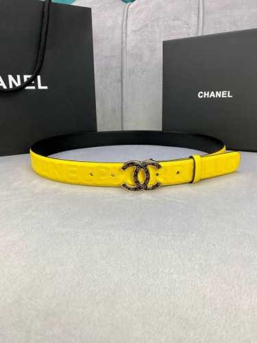 宽度3.0Cm Chanel 香奈儿 此经典两面平纹皮搭配面压品牌Logo、给造型增添几分气质，金 银色花纹金属精品钢扣。