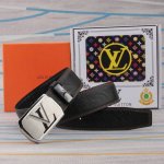 品名：Lv..路易..威登原单 材质：原单牛皮腰带 百分百头层牛皮腰带保证真皮，24K纯钢扣，专柜原单品质、做工精细，时尚大牌，送人自用首选 包