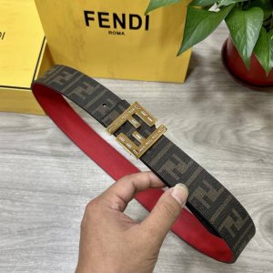 图片包装 Fendi 芬迪 专柜同款 宽4.0Cm 双环正反用腰带 Ff按钉搭扣 红色Cuoio Romano皮革材质 反面面料带有烟草黄和黑色Ff图案 黑色珐