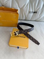 特 Lv 精品针扣系列 进口原厂皮 精品五金 适用于多种搭配跟场合 。宽度3.5Cm 皮质柔软舒适 内置Nfc芯片