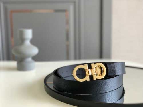 正品有售Ferragamo 菲拉格慕 Italy专柜在售正品 此款采用原厂进口皮制作 走线油边细致 正品开模 搭配原版Gancio五金 3.5Cm规格 顶级