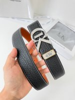 品牌：Cooper Kelvina 腰带 皮带 型号：自主大牌平替腰带，韧于形，持于心，当精钢与头层牛皮共舞，规则亦可流动成诗，时间是最好的抛光师 每一道天然痕