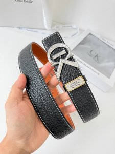 品牌：Cooper Kelvina 腰带 皮带 型号：自主大牌平替腰带，韧于形，持于心，当精钢与头层牛皮共舞，规则亦可流动成诗，时间是最好的抛光师 每一道天然痕