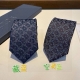 Dior男士 Cd绣标领带 ，稀有展现精湛手工与时尚优雅的理想选择，这款采用Do家最经典极具标志性Logo提花制成的领带，以同色调手法演绎的更显雅致风范。让男士