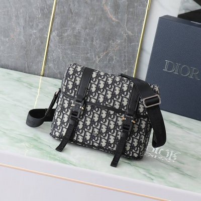 Dior Hit The Road 翻盖信使包 米色和黑色 Oblique 印花面料搭配黑色粒面牛皮革 编号:1Espo333Yky_H27E 尺寸：24×18