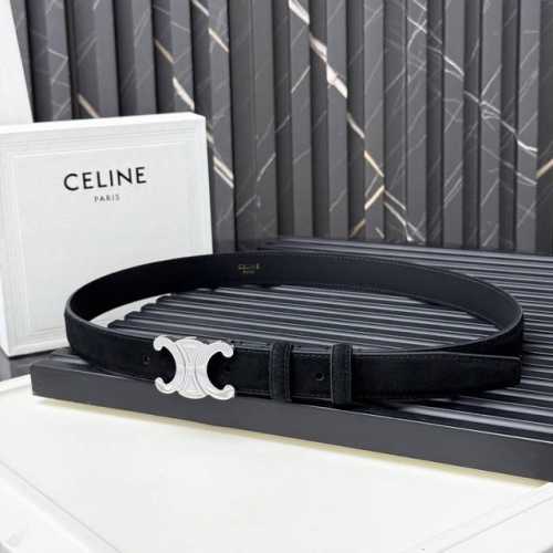 牛皮革 牛皮革衬里 中腰 银色饰面 宽度：1英寸 2.5厘米 Triomphe配领扣搭扣 编号：45Ak93Att.18Cs