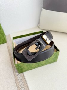 品名：古奇.Gu...Cci 腰带自动带 皮带 型号：自动扣，纯钢材质自动扣，自动带身，尾部外穿款 材料：百分百头层牛皮，保证真皮。24K纯钢扣专柜同等质量，