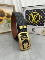 品名：Lv..路易..威登原单 材质：原单牛皮腰带 百分百头层牛皮腰带保证真皮，24K纯钢扣，专柜原单品质、做工精细，时尚大牌，送人自用首选 包装： 请认准如图