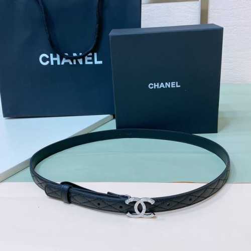 Chanel 24C 字母腰带 软硬适中的小羊皮 春夏搭配好帮手 一年四季最不可缺少的搭配神器 穿裙子西装搭它简直不要太高级 2.0Cm精品