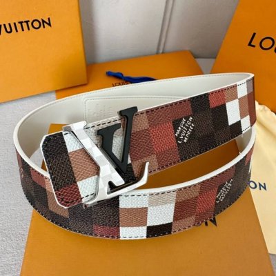 驢家新品 Nigo新品限量版 專櫃有售新品男士系列 寬度4Cm 全新訂製馬賽克圖案面料 進口白色色小牛皮底搭配新款间色字母掛搭扣 雙面用 兩種佩戴方式潮男必備款