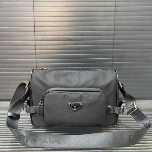 Prada 普拉达 小号 Re-Nylon 再生尼龙布邮差包 单肩斜挎包 经典百搭 实物拍摄 高端品质 配送防尘袋 28 X 17 Cm