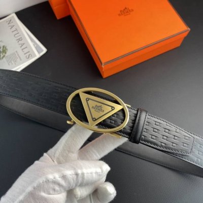 爱马仕 特种自动带皮腰带系列 ，原厂五金精品不锈钢扣，手感柔软舒适 宽3.5Cm。