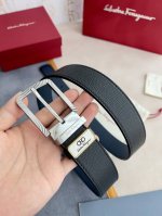 品名：菲拉格慕.Ferrgamo原单 型号：挂扣，针扣，原版经典新款精品扣，实物拍摄，头层牛皮材料：百分百头层牛皮，保证真皮。双面可用专柜同等质量，头层牛皮双面