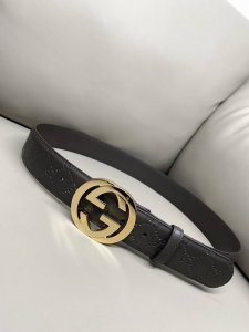 gucci 4.0咖啡經典大花 皮底樹高底可選擇 咖啡大花面採用熱壓工藝一體成形 扣頭採用電鍍亮面工藝 細節圖更新