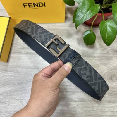 Fendi芬迪专柜同款 宽4.0Cm 双环正反用腰带 Ff按钉搭扣 深蓝色Cuoio Romano皮革材质 反面面料带有烟草黄和黑色Ff图案 四方金属饰面 时尚