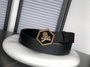 特 Philipp Plein德国高端男士休闲商务腰带品牌，品质超赞！五金细节极具质感，时尚造型必备单品，进口原版牛皮料打造，宽度3.8Cm