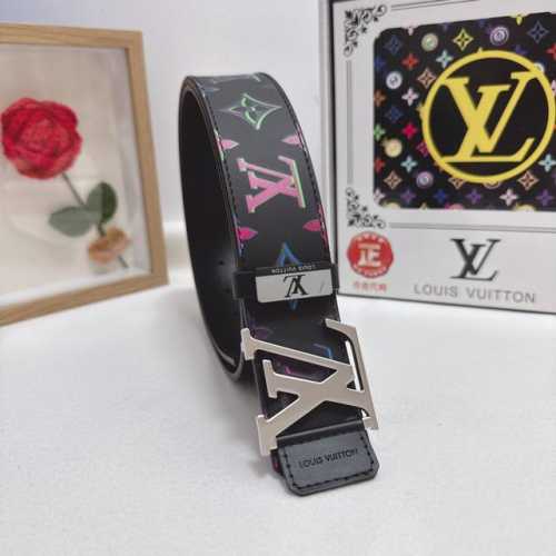 品名：Lv..路易..威登 材质：原单牛皮腰带 百分百头层牛皮腰带保证真皮，24K纯钢扣，专柜原单品质、做工精细，时尚大牌，送人自用首选 包装： 请认准如图专柜