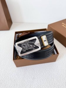 品名：巴宝莉.Burberry腰带 皮带 原单 型号：挂扣，经典纯钢材质挂扣，实物拍摄，头层牛皮 材料：百分百头层牛皮，保证真皮。双面可用专柜同等质量，经典双面