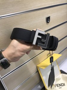配送专柜包装 打孔针 特批p 新款 Fd 宽38Mm 支持nfc 芯片扫描，标志造型宽皮带，原版立体双层间 沙黑色铆钉扣，进口原版荔枝纹配制小牛皮制成，镀金表面