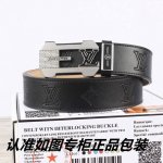 品牌：Lv.路易威登原单 型号：原单！请认准如图专柜包装 等级：意大利进口百分百头层牛皮，Lv.路易威登，水波纹系列，世界著名奢侈品品牌。进口头层牛皮，国外专柜