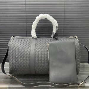 Bottega Veneta 葆蝶家 Bv手工编织二合一 男士旅行袋 机场包 手提包袋经典百搭 实物拍摄 原厂原版面料 配送防尘袋 47 X 27 Cm。
