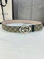 宽度4.0Cm Gucci Marmont系列每一季都会推陈出新 为灵感源于70年代的标志性镶嵌施华洛世奇元素水晶Gg钢扣 配件注入现代精髓 Supreme帆布