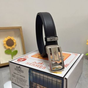品名：爱马仕.Hermès 自动带 材质：原单牛皮腰带 百分百头层牛皮腰带保证真皮，24K纯钢扣，专柜原单品质、做工精细，时尚大牌，送人自用首选