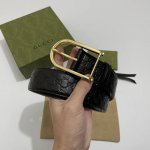 Gucci经典款头层压小G花，内衬头层变色磨砂底 宽4.0Cm 铁丝日字型针扣