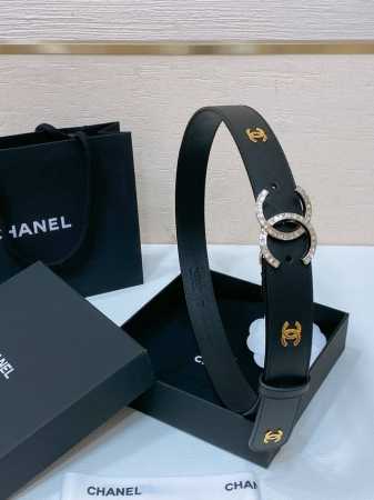 chanel 24C 树脂黑 与 白 水钻金色金属 Logo搭扣 黄铜金属进口胎小牛皮带身 带身饰有Cc 金属手感柔软 细腻 3.0Cm - 点击图像关闭