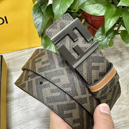 图片包装＋10 Fendi 芬迪 专柜同款 宽4.0Cm 双环正反用腰带 Ff按钉搭扣 土黄色Cuoio Romano皮革材质 反面面料带有烟草黄和黑色Ff图案 - 点击图像关闭