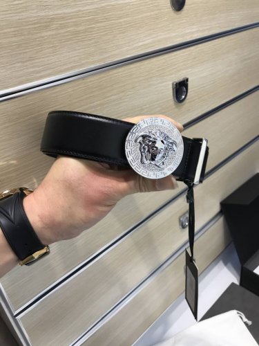 配送专柜包装 打孔针 批 专柜同款、实拍专柜官网，支持Nfc尺寸:38Mm，原版立体人头镶钻扣 美人头，极富设计美感 ，双面采用进口原版小牛皮，清晰美观，皮质软