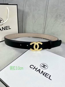 宽度3.0cm Chanel 香奈儿 特级进口小牛皮内衬原版磨砂底，饰有金 银色花纹金属logo花纹钢扣。