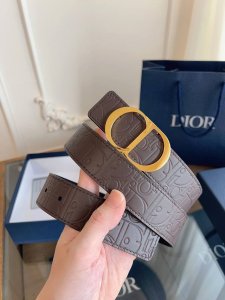 Dior 迪奥 加强版法国原厂皮料，咖色 轧花全皮 品质毋庸置疑 没有更好 只有最好 尺寸3.5厘米
