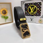 品名：Lv..路易..威登 材质：原单牛皮腰带 百分百头层牛皮腰带保证真皮，24K纯钢扣，专柜原单品质、做工精细，时尚大牌，送人自用首选 包装： 请认准如图专柜