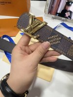 Lv 路易威登 全套包装 40Mm宽度 正品一体铸造五金钢扣 原厂皮料 双面原厂定制面料 可双面使用 区别市场货