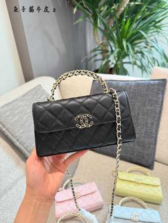 Chanel 25S交叉手柄Kelly自 这一季一定要买的Kelly国横版翻盖的设计复古又时髦、 皮穿链交错的手柄绝美了荔枝纹的皮质， 高级感满满，手感也是一级 - 点击图像关闭