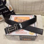 品名：爱马仕.Hermès 原单 材质：原单牛皮腰带 百分百头层牛皮腰带保证真皮，24K纯钢扣，专柜原单品质、做工精细，时尚大牌，送人自用首选 包装： 请认准如