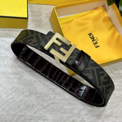 Fendi 芬迪 专柜同款 宽4.0Cm 双环正反用腰带 Ff按钉搭扣 棕色Cuoio Romano皮革材质 反面面料带有烟草黄和黑色Ff图案 四方金属饰面 时