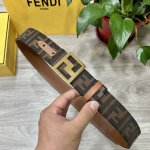 Fendl 芬迪 专柜同款 宽3.8Cm 原版定制布料 Ff图案布料材质 棕色皮革内衬 单钉镀钯金属配件 时尚潮流 经典系列