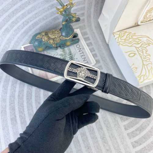 范思哲 特种皮腰带自动带系列 ，原厂五金精品不锈钢扣，手感柔软舒适 宽3.5Cm。