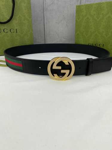 宽度4.0Cm Gucci 经典帆布织带腰带，配以织纹皮质滚边和双G原单镶钻钢扣。绿色 红色 绿色棉质帆布编织腰带，配以黑色头层牛皮