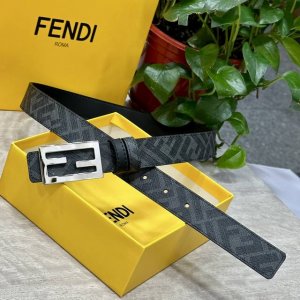Fendi芬迪专柜同款 宽3.0Cm 双环正反用腰带 Ff按钉搭扣 黑色Cuoio Romano皮革材质 反面面料带有烟草灰和黑色Ff图案 黑色珐琅金属饰面 时