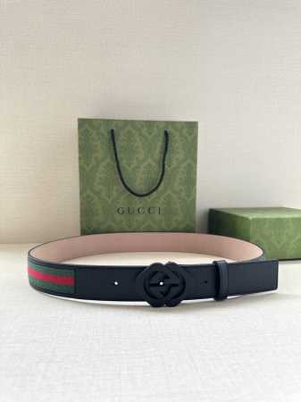 宽度4.0Cm Gucci 经典帆布织带腰带，配以织纹皮质滚边和双g原单钢扣。绿色 红色 绿色棉质帆布编织腰带，配以黑色头层牛皮 - 点击图像关闭