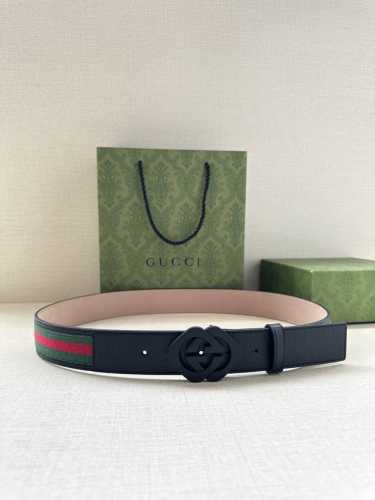 宽度4.0Cm Gucci 经典帆布织带腰带，配以织纹皮质滚边和双g原单钢扣。绿色 红色 绿色棉质帆布编织腰带，配以黑色头层牛皮